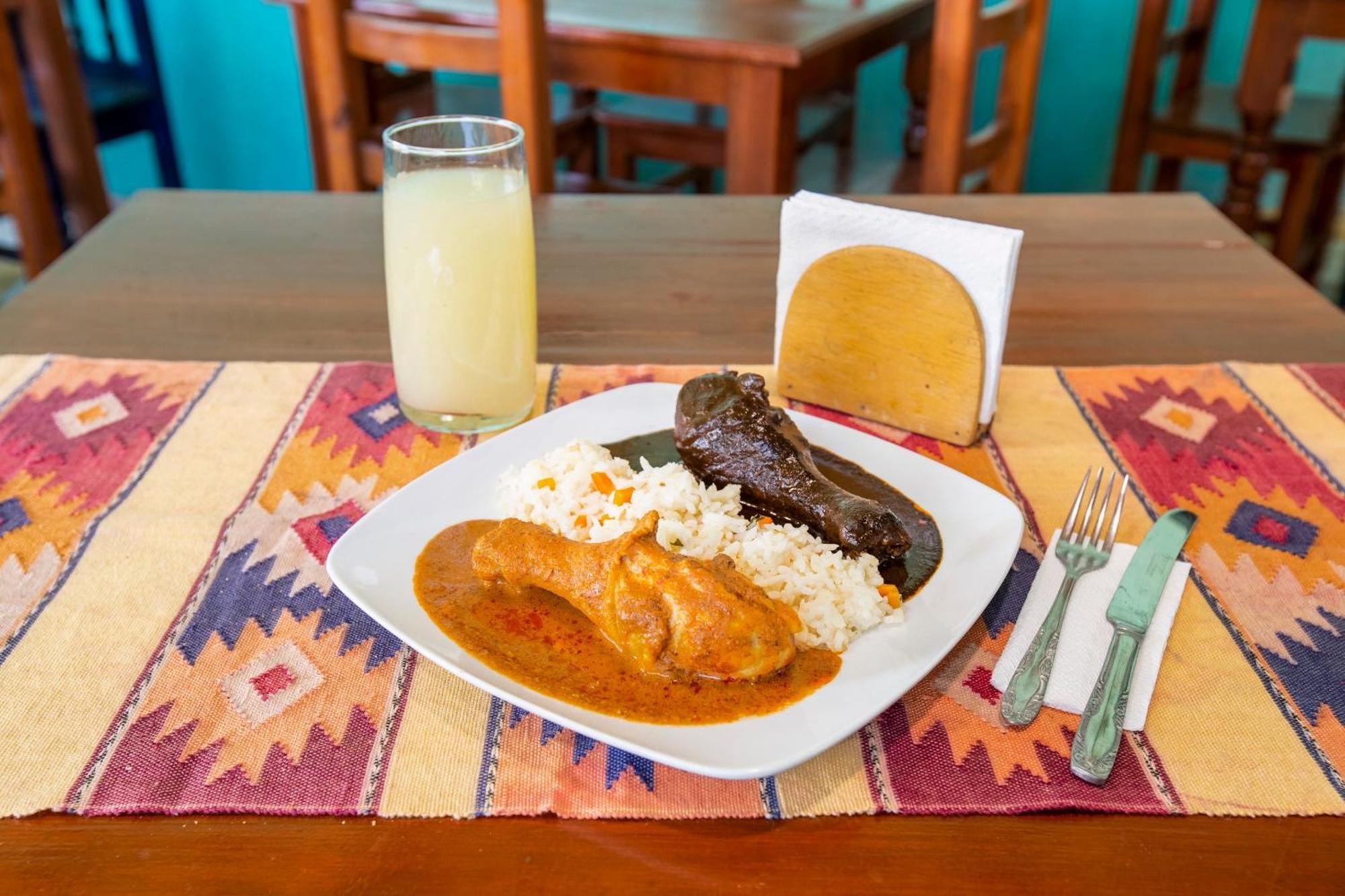 Oyo Hotel Y Restaurante Mitla, Oaxaca San Pablo Villa de Mitla エクステリア 写真